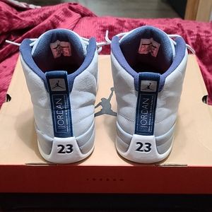Air jordan 12 UNC